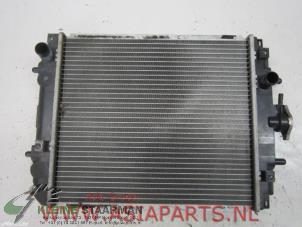 Gebruikte Radiateur Daihatsu Sirion/Storia (M1) 1.0 12V Prijs € 42,50 Margeregeling aangeboden door Kleine Staarman B.V. Autodemontage