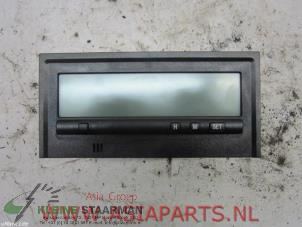 Gebruikte Display Interieur Mitsubishi Space Star (DG) 1.6 16V Prijs € 42,50 Margeregeling aangeboden door Kleine Staarman B.V. Autodemontage