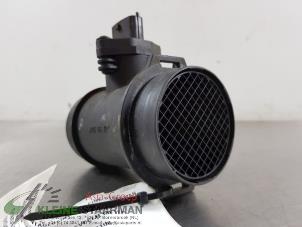 Gebruikte Luchthoeveelheidsmeter Kia Carens II (FJ) 1.8i 16V Prijs € 42,50 Margeregeling aangeboden door Kleine Staarman B.V. Autodemontage