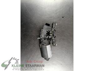 Gebruikte Ruitenwissermotor voor Mazda 5 (CR19) 1.8i 16V Prijs op aanvraag aangeboden door Kleine Staarman B.V. Autodemontage