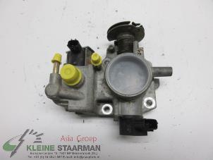 Gebruikte Gasklephuis Mazda 323 C (BA13) 1.5i 16V Prijs € 42,50 Margeregeling aangeboden door Kleine Staarman B.V. Autodemontage