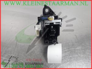 Gebruikte Selectiehendel automaat Toyota Auris Touring Sports (E18) 1.8 16V Hybrid Prijs € 75,00 Margeregeling aangeboden door Kleine Staarman B.V. Autodemontage