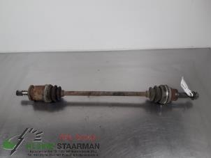 Gebruikte Steekas rechts-achter Mitsubishi Outlander (CU) 2.0 16V 4x4 Prijs € 45,00 Margeregeling aangeboden door Kleine Staarman B.V. Autodemontage