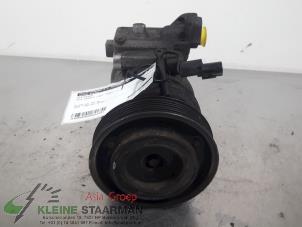 Gebruikte Pomp Airco Kia Cerato 2.0 CRDi 16V Prijs € 150,00 Margeregeling aangeboden door Kleine Staarman B.V. Autodemontage