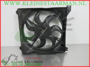 Gebruikte Koelvinhuis Hyundai Trajet 2.0 CVVT 16V Prijs € 42,50 Margeregeling aangeboden door Kleine Staarman B.V. Autodemontage