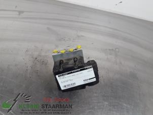 Gebruikte ABS Pomp Mitsubishi Space Wagon (N8/N9) 2.4 16V GDI GLX Prijs € 62,50 Margeregeling aangeboden door Kleine Staarman B.V. Autodemontage