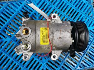 Gebruikte Pomp Airco Ford Kuga III (DFK) 1.5 EcoBoost 12V 182 Prijs € 54,45 Inclusief btw aangeboden door Autosloperij de Turk