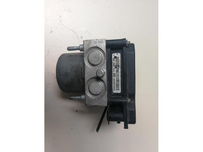 Gebruikte ABS Pomp Mazda 6 (GH12/GHA2) 1.8i 16V Prijs € 82,28 Inclusief btw aangeboden door Autosloperij de Turk
