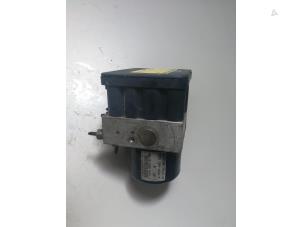 Gebruikte ABS Pomp Ford Fiesta 5 (JD/JH) 1.4 16V Prijs € 43,56 Inclusief btw aangeboden door Autosloperij de Turk