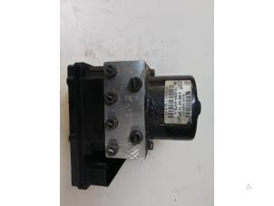 Gebruikte ABS Pomp Mercedes C Combi (S203) 1.8 C-200 CGI 16V Prijs € 108,90 Inclusief btw aangeboden door Autosloperij de Turk