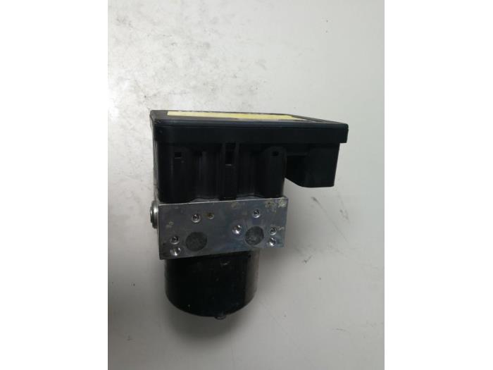 Gebruikte ABS Pomp BMW 1 serie (E81) 116i 1.6 16V Prijs € 18,15 Inclusief btw aangeboden door Autosloperij de Turk