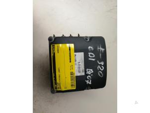 Gebruikte ABS Pomp Mercedes E (W211) 2.2 E-200 CDI 16V Prijs € 163,35 Inclusief btw aangeboden door Autosloperij de Turk