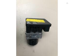 Gebruikte ABS Pomp BMW 3 serie (E90) 320i 16V Prijs € 54,45 Inclusief btw aangeboden door Autosloperij de Turk