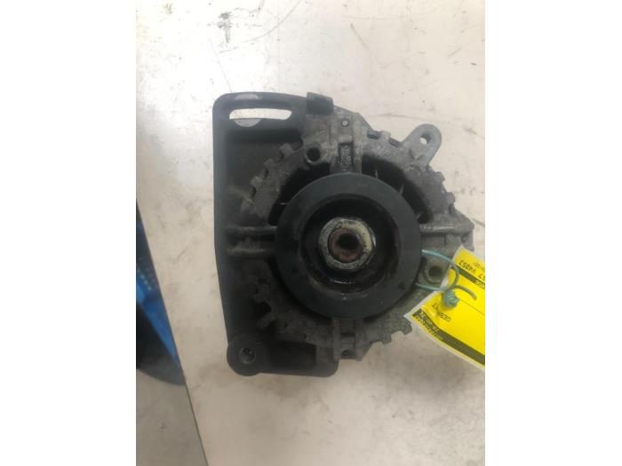 Dynamo van een Renault Twingo II (CN) 1.2 2008