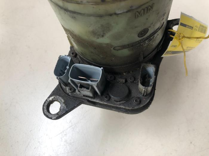 Stuurbekrachtiging Pomp van een Ford C-Max (DM2) 2.0 16V 2007