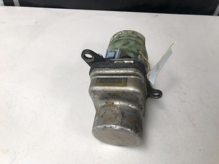 Stuurbekrachtiging Pomp van een Ford C-Max (DM2) 2.0 16V 2007