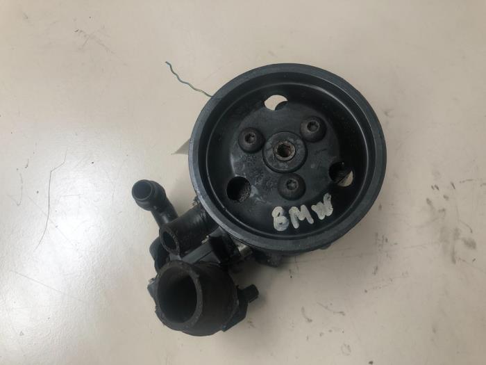 Gebruikte Servopomp BMW 3 serie (E46/2) 318 Ci 16V Prijs € 43,56 Inclusief btw aangeboden door Autosloperij de Turk