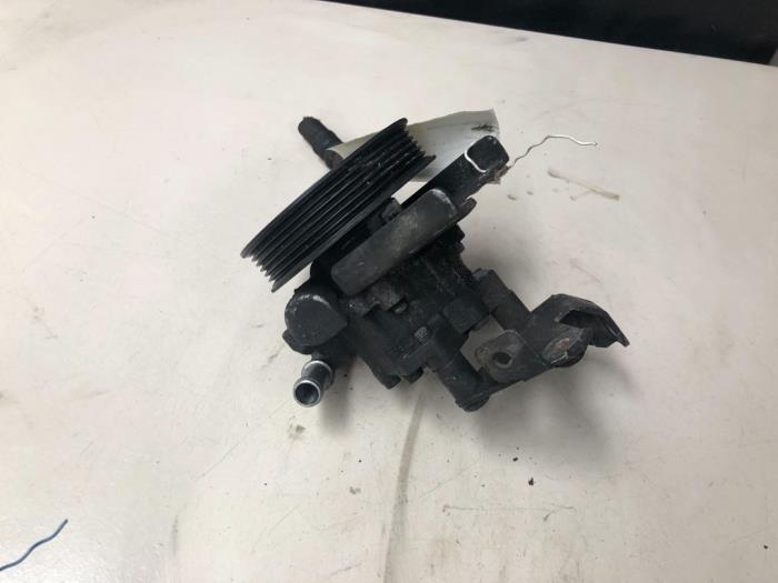 Stuurpomp van een BMW 7 serie (E65/E66/E67) 730i,Li 24V 2008