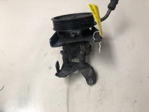 Stuurpomp van een BMW 7 serie (E65/E66/E67) 730i,Li 24V 2008