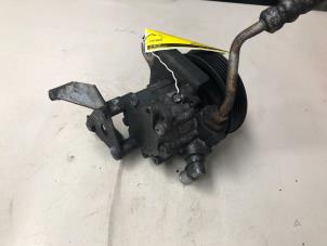 Stuurpomp van een BMW 7 serie (E65/E66/E67) 730i,Li 24V 2008