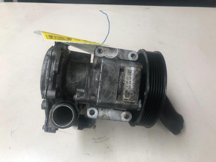 Gebruikte Pomp Servo BMW 3 serie (E46/2) 320 Ci 24V Prijs € 43,56 Inclusief btw aangeboden door Autosloperij de Turk