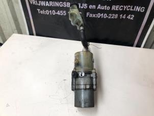 Gebruikte Stuurpomp Mazda 5 (CR19) 1.8i 16V Prijs € 82,28 Inclusief btw aangeboden door Autosloperij de Turk