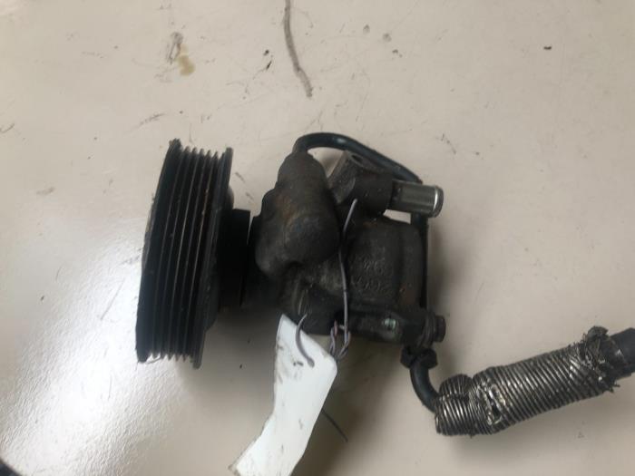 Gebruikte Stuurpomp Volkswagen Polo III (6N2) 1.4 16V 100 Prijs € 32,67 Inclusief btw aangeboden door Autosloperij de Turk