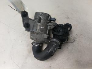 Gebruikte Waterpomp BMW 3 serie (E90) 316i 16V Prijs € 82,28 Inclusief btw aangeboden door Autosloperij de Turk