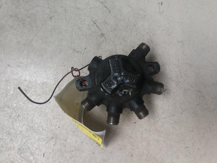 Gebruikte Hogedrukpomp Renault Megane II (BM/CM) 1.5 dCi 100 Prijs € 82,28 Inclusief btw aangeboden door Autosloperij de Turk