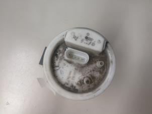 Gebruikte Benzinepomp Volkswagen Polo IV (9N1/2/3) 1.2 12V Prijs € 54,45 Inclusief btw aangeboden door Autosloperij de Turk