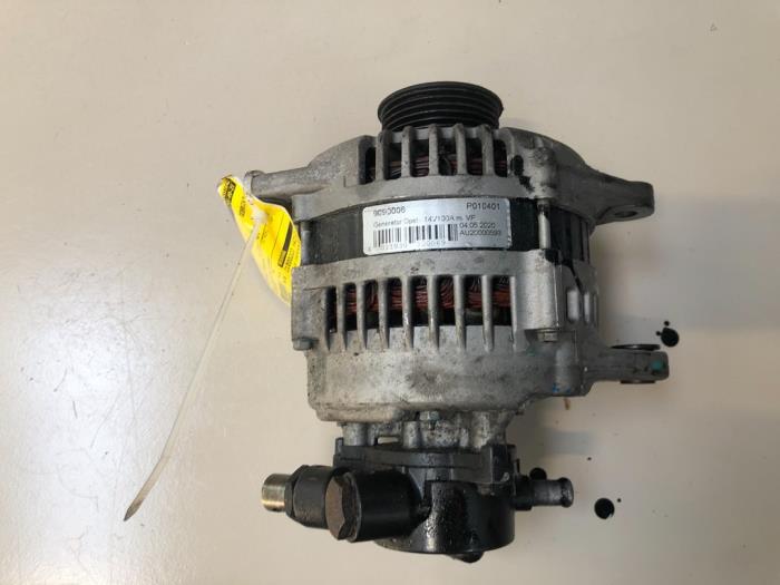 Dynamo van een Honda Civic (EP/EU) 1.7 CTDi 16V 2005