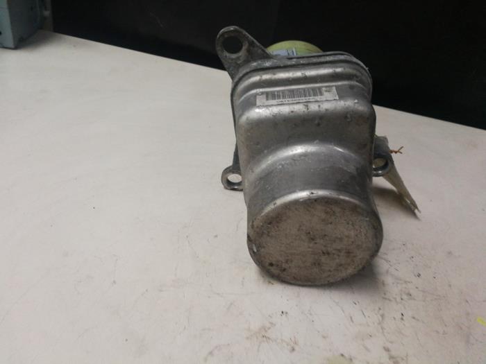 Stuurbekrachtiging Pomp van een Ford C-Max (DM2) 2.0 16V 2007