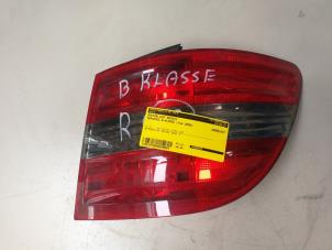 Gebruikte Achterlicht rechts Mercedes B (W245) 1.7 B-170 16V Prijs € 43,56 Inclusief btw aangeboden door Autosloperij de Turk