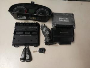 Gebruikte Kontaktslot + computer Skoda Fabia II (5J) 1.2i Prijs € 135,52 Inclusief btw aangeboden door Autosloperij de Turk