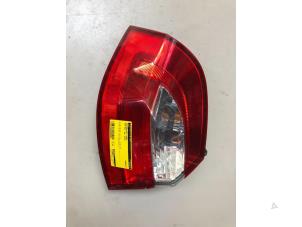 Gebruikte Achterlicht links Kia Rio III (UB) 1.1 CRDi VGT 12V Prijs € 32,67 Inclusief btw aangeboden door Autosloperij de Turk