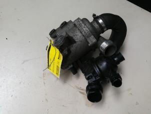 Gebruikte Waterpomp BMW 1 serie (E81) 116i 2.0 16V Prijs € 54,45 Inclusief btw aangeboden door Autosloperij de Turk