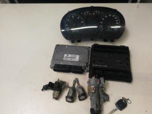 Gebruikte Contactslot + computer Volkswagen Polo IV (9N1/2/3) 1.2 12V Prijs € 108,90 Inclusief btw aangeboden door Autosloperij de Turk