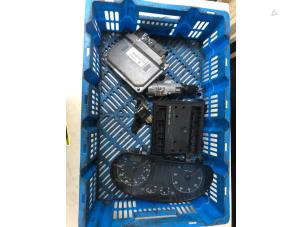 Gebruikte Contactslot + computer Volkswagen Polo IV (9N1/2/3) 1.2 12V Prijs € 108,90 Inclusief btw aangeboden door Autosloperij de Turk