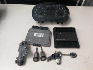 Gebruikte Contactslot + computer Volkswagen Polo IV (9N1/2/3) 1.2 12V Prijs € 108,90 Inclusief btw aangeboden door Autosloperij de Turk