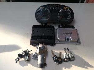 Gebruikte Kontaktslot + computer Volkswagen Polo IV (9N1/2/3) 1.9 TDI 100 Prijs € 108,90 Inclusief btw aangeboden door Autosloperij de Turk