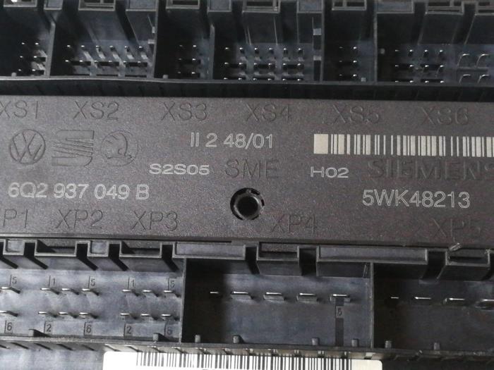 Kontaktslot + computer van een Volkswagen CrossPolo (9N3) 1.2 12V 2007