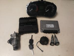 Gebruikte Contactslot + computer Skoda Fabia II (5J) 1.2i 12V Prijs € 108,90 Inclusief btw aangeboden door Autosloperij de Turk