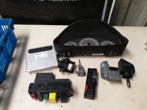 Gebruikte Contactslot + computer Mercedes CLK (R208) Prijs € 108,90 Inclusief btw aangeboden door Autosloperij de Turk