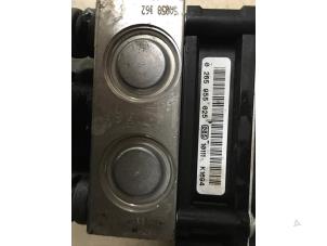 Gebruikte ABS Pomp Volkswagen Polo V (6R) 1.2 12V Prijs € 108,90 Inclusief btw aangeboden door Autosloperij de Turk