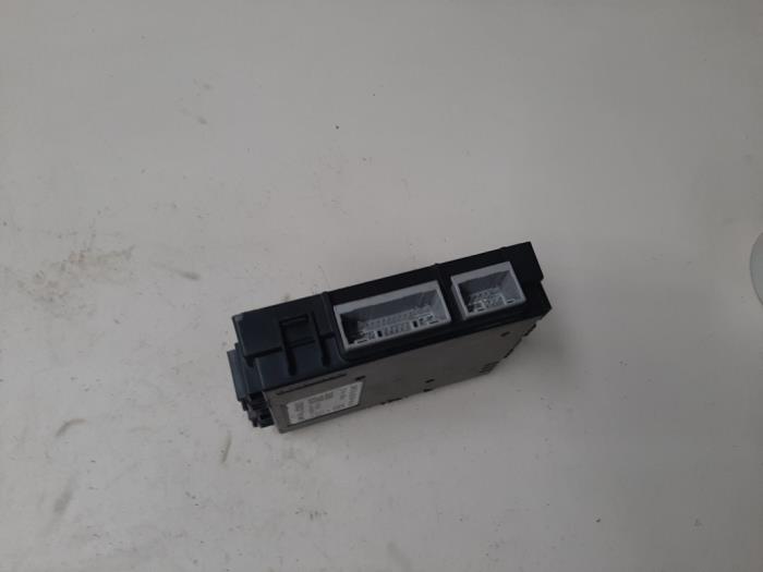 Kontaktslot + computer van een Suzuki Swift (ZA/ZC/ZD) 1.2 16V 2013