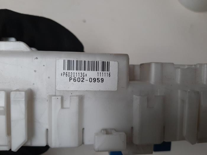 Kontaktslot + computer van een Suzuki Swift (ZA/ZC/ZD) 1.2 16V 2013