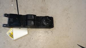 Gebruikte Raam schakelaar elektrisch Ford Focus Prijs € 32,67 Inclusief btw aangeboden door Autosloperij de Turk