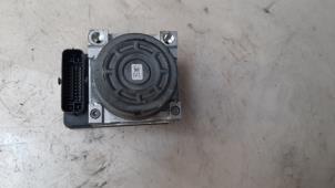 Gebruikte ABS Pomp Peugeot 208 I (CA/CC/CK/CL) 1.4 HDi Prijs € 54,45 Inclusief btw aangeboden door Autosloperij de Turk