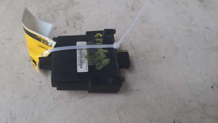 Gebruikte Module (diversen) Chrysler 300 C 3.0 CRD V6 24V Prijs € 54,45 Inclusief btw aangeboden door Autosloperij de Turk