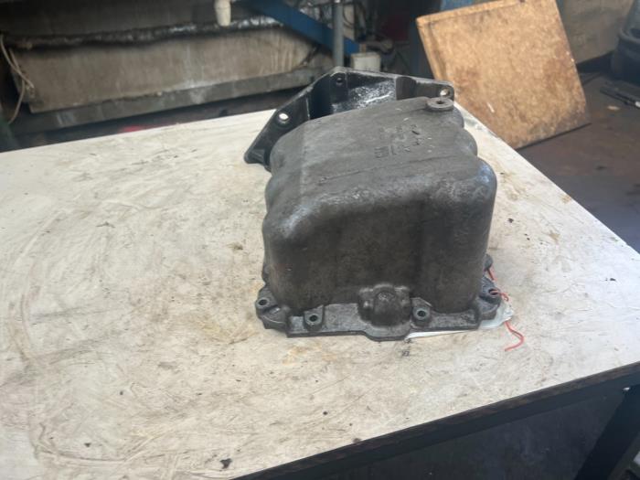 Carterpan van een Opel Corsa C (F08/68) 1.2 16V 2006